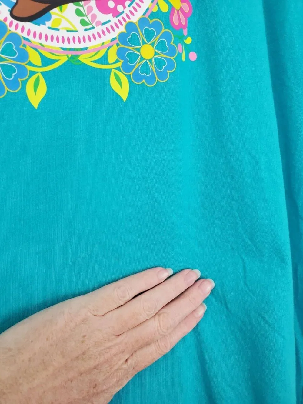 Buc-ee's spring floral Enjoy Every Moment t-shirt - Picture 5 of 8